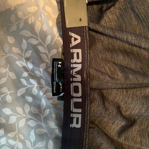 Men’s Under Armour Pants.